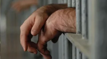 تجديد الحبس 15 يوما لمتهم بسرقة هاتف في العمرانية